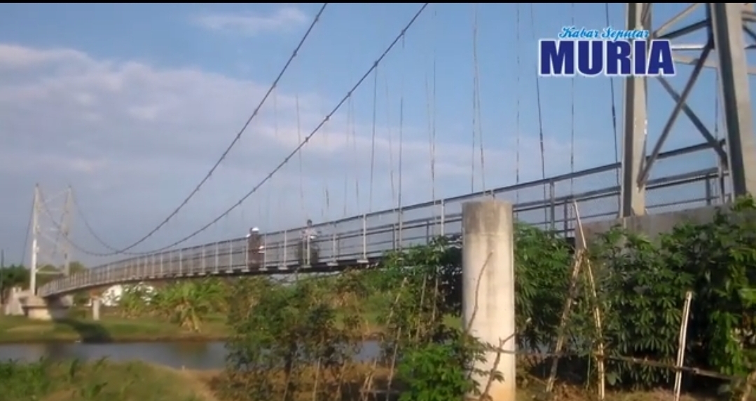 Jembatan Gantung Desa Gerdu Tak Bisa Dilewati Kendaraan Roda Empat