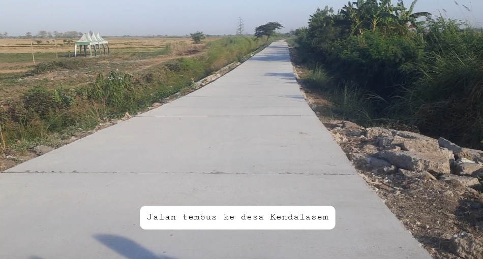 Pemdes Mutih Kulon Demak Terus  Perbaiki Jalan ,  Ekonomi  Warga Jadi Lancar