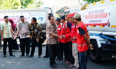 IKAPTK Kabupaten Pati Berikan Bantuan Air Bersih