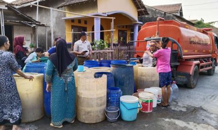 Desa Babalan Demak Terdampak Kekeringan , 5 Tangki Air Sudah Dikirim