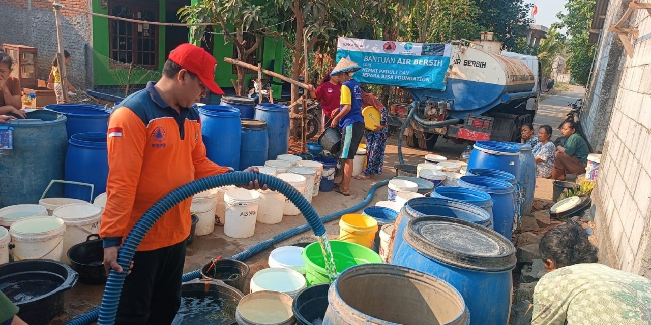 HIMKI Jepara Raya Peduli Droping Air Bersih Ke Desa Terdampak Kekeringan