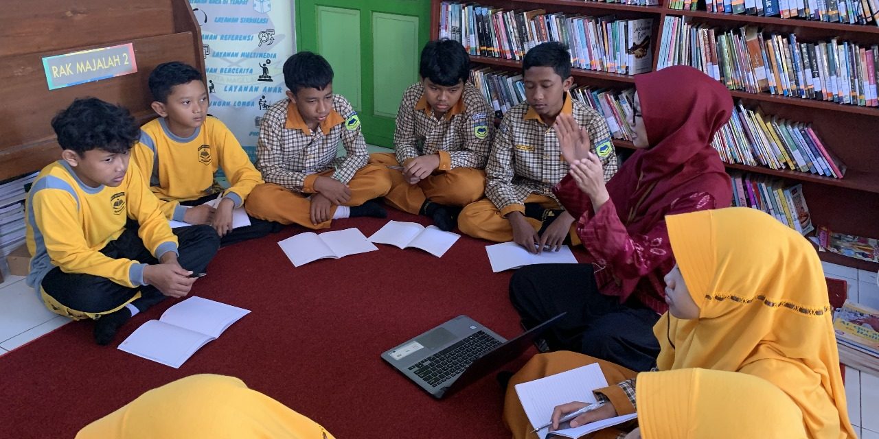 Tim PKM 2023 Univeristas Tidar Dampingi Siswa Persiapan MYRES