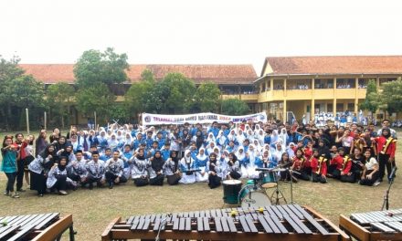 Hari Guru Di SMPN 2 Jepara Ada Yang Beda Tahun Ini , Lebih Meriah Lho !!!!