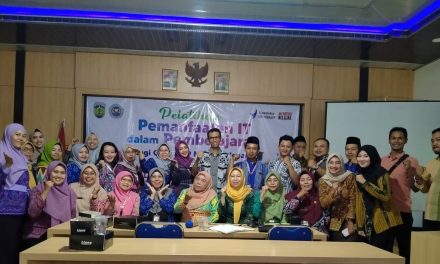 SMPN 2 Jepara Gelar Pelatihan Pemanfaatan Teknologi Artificial Intelegence (AI) Untuk Pengembangan Bahan Ajar Guru