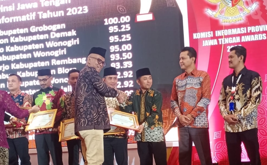 Desa Mutih Kulon Demak , Terima Penghargaan Keterbukaan Informasi Badan Publik Pemerintahan Desa