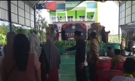 SMK  AL ITTIHAD JUNGPASIR DEMAK LEPAS 120 SISWA