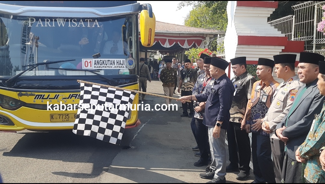 Pj. Bupati Jepara Berangkatkan Calon Haji Kloter 72 Ke Asrama Donohudan