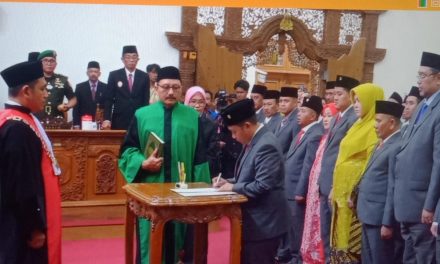 50 Anggota DPRD Pati Hasil Pemilu 2024 Resmi Dilantik.