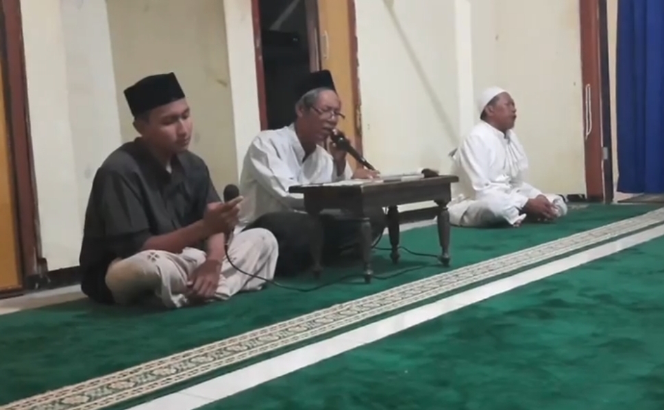 Bulan Mulud Tiba , Lantunkan Maulid Nabi Muhammad SAW di Masjid dan Musholla