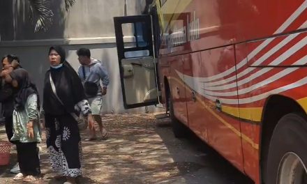 Ke Surabaya Dari Jepara , Naik Bus Patas Jaya Utama Indo Ada Makan Siang Di Tuban