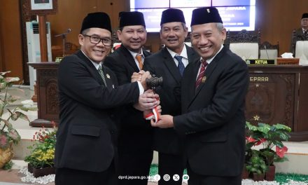 Selamat !!!! Dr. H. Agus Sutisna, SH, MH Ketua DPRD Jepara 2024-2029