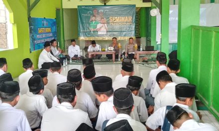 LBH Ansor , Satlantas Polres , Polsek Sayung  Demak Gelar Dikluh Hukum Santri Yayasan Nurul Qur’an Sayung