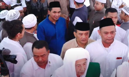 Lutfi – Taj Yasin  Hadiri  Maulid Kanzuzzholawat Pekalongan 2024