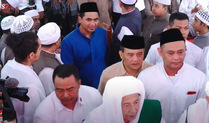 Lutfi – Taj Yasin  Hadiri  Maulid Kanzuzzholawat Pekalongan 2024