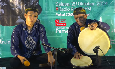 Pagelaran Seni Kentrung Bersama  Mbah Parmo di Radio Kartini FM Jepara.