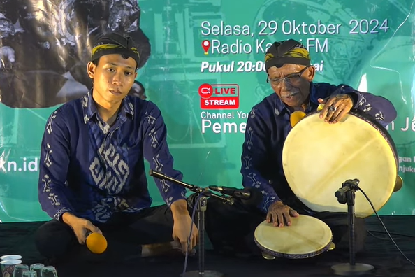 Mbah Parmo Maestro Seni Kentrung Jepara , Ingin Seni Kentrung Tetap Lestari