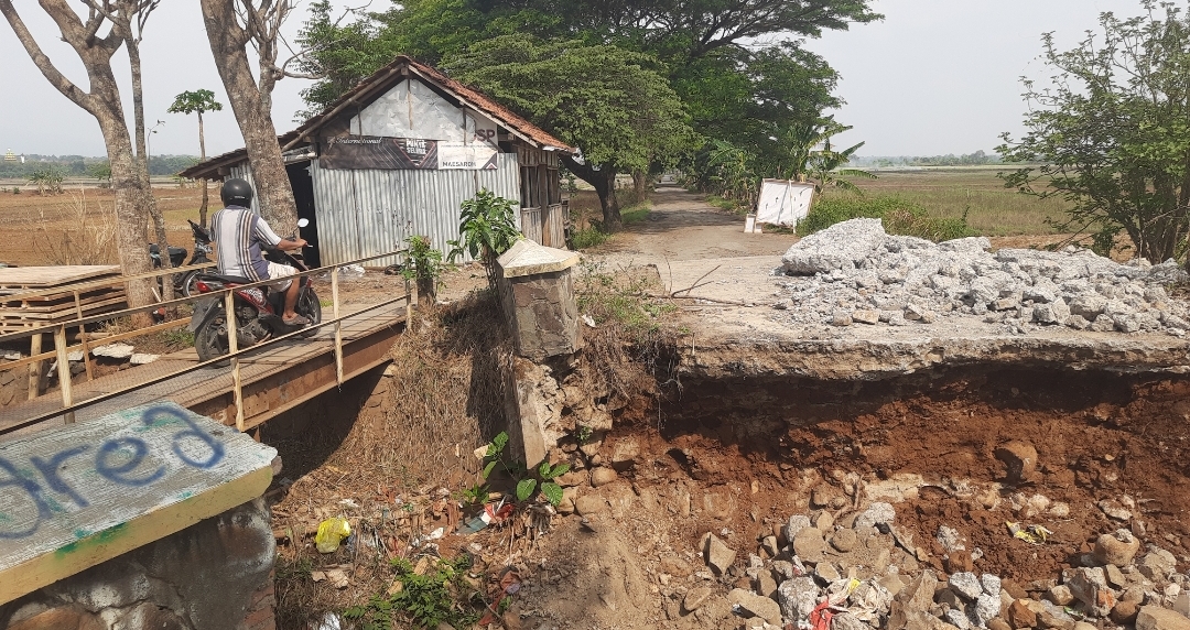 Hore !!!! Jembatan Ngeling Pecangaan Yang Ambrol Mulai Dibangun