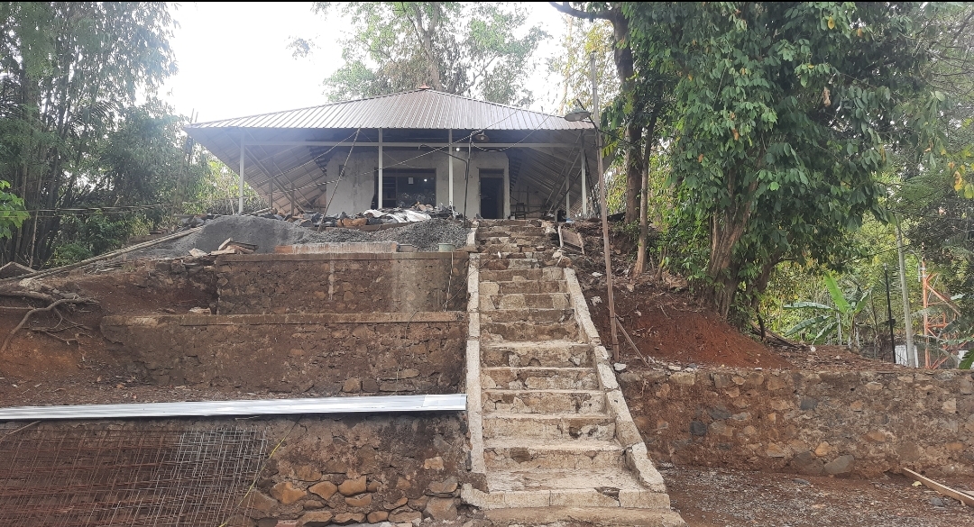 Makam Mbah Sedandang Sowan Lor Di Renovasi , Makam Cikal Bakal Yang Masih Rawat dan Dilestarikan