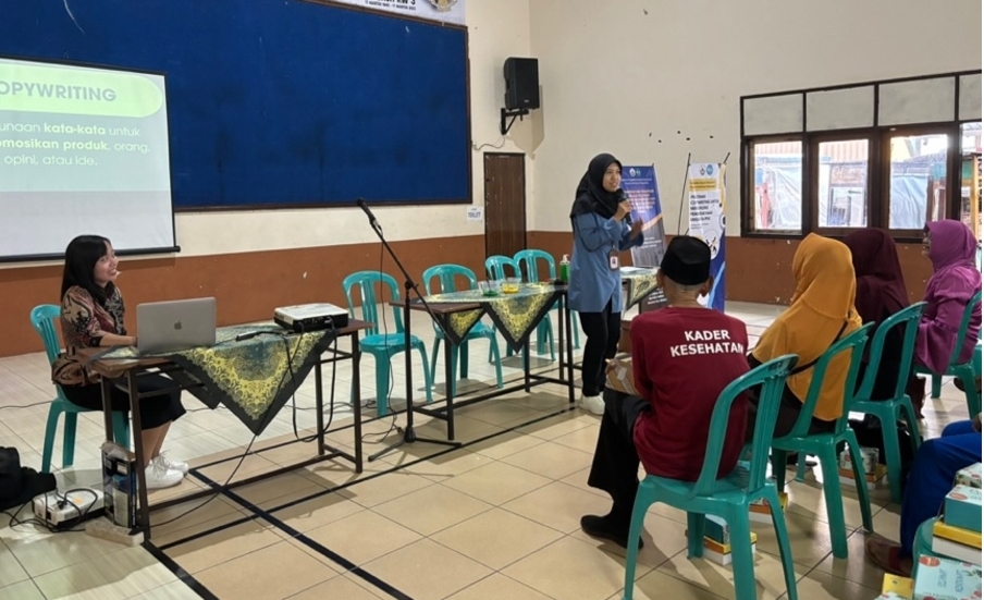 Pelatihan Copywriting untuk PKK Kampung Dukuh: Upaya Pemberdayaan Kewirausahaan di Magelang