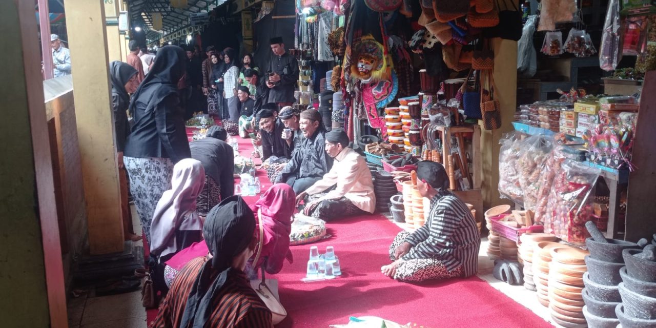 Kelurahan Kadilangu Gelar Festival Apitan