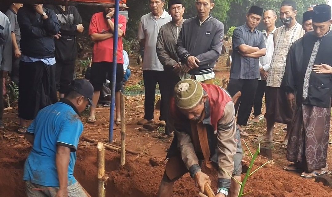 Sastrawan Jepara Ali Emje Berpulang Ke Rahmatullah