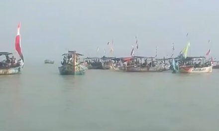 Lestarikan Adat dan Tradisi ,   Nelayan Desa Karangaji  Jepara Gelar Sedekah Laut