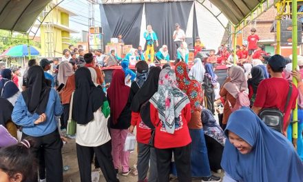 Jalan santai Sedekah Bumi Desa Tayu Wetan Didominasi Ibu-ibu dan Anak-anak