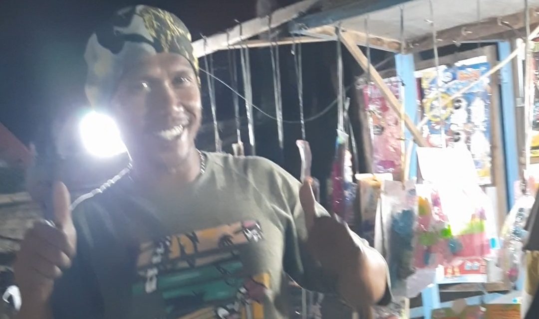 Sang  Fajar Cari Rejeki “Mremo”  Mainan  Di Setiap Keramaian