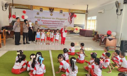 Sambut HUT RI ke-80 tahun Polsek Sayung dan alumni Akpol 90 ke 35 batalyon Dhira brata, Gelar Lomba Menggambar dan mewarnai.