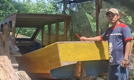 Melihat Usaha Pembuatan Perahu di Wedung , Nelayan Batangpun Pesan Ke Sana