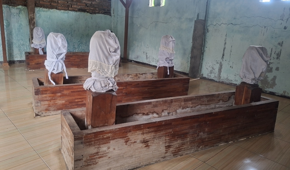 Makam Mbah Abdullah Kedungmalang Jepara , Dulunya Area Pemakaman Lama