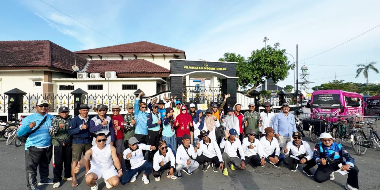 KOSTI Demak Ngontel Bareng Peduli Bencana Sumatera.