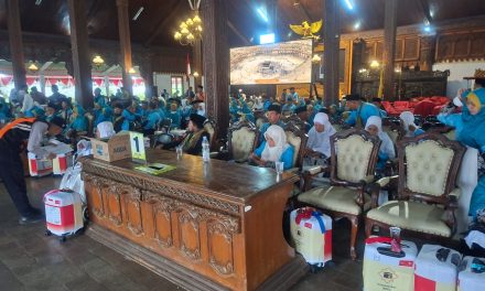 Calon Haji Jepara Kloter  SOC 37 Diberangkatkan Dengan 9 Bis