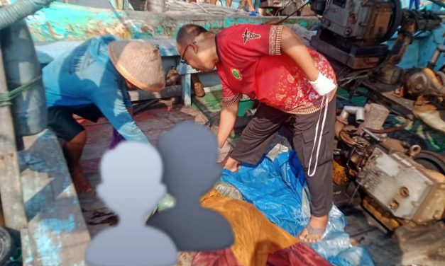 Mayat Tanpa Identitas Ditemukan Nelayan Karangaji di Perairan Pulau Panjang Jepara
