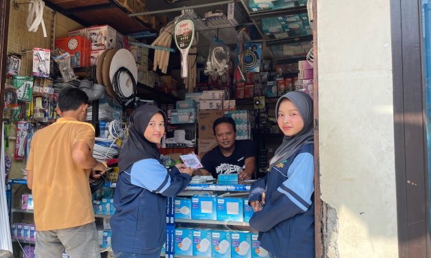 Mahasiswa KKN UIN Walisongo Desa Mijen Gelar Program Digitalisasi UMKM : Pembuatan QRISS dan Pendaftaran Google Maps untuk Tingkatkan Daya Saing Pelaku Usaha Lokal