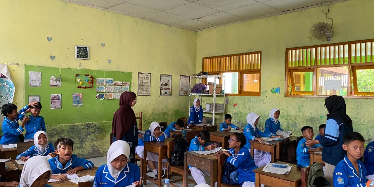 Kontribusi Nyata Mahasiswa KKN UIN Walisongo dalam Meningkatkan Kualitas Pembelajaran di SD Negeri Buko
