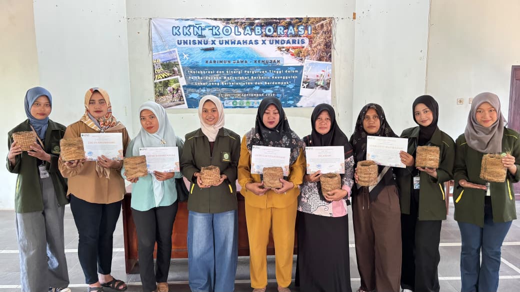 KKN Kolaborasi UNISNU Gandeng PKK Kemujan ,Adakan Kegiatan Workshop Coco fiber.