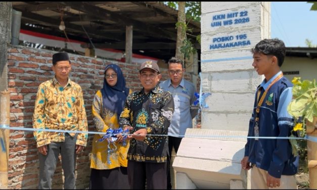 Hari Jadi ke-238 Desa Kebonharjo, KKN UIN Walisongo Hadiahkan Rocket Stove untuk Kelola Sampah